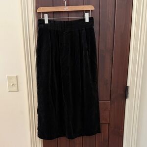 Elegant Black Velvet Midi Skirt